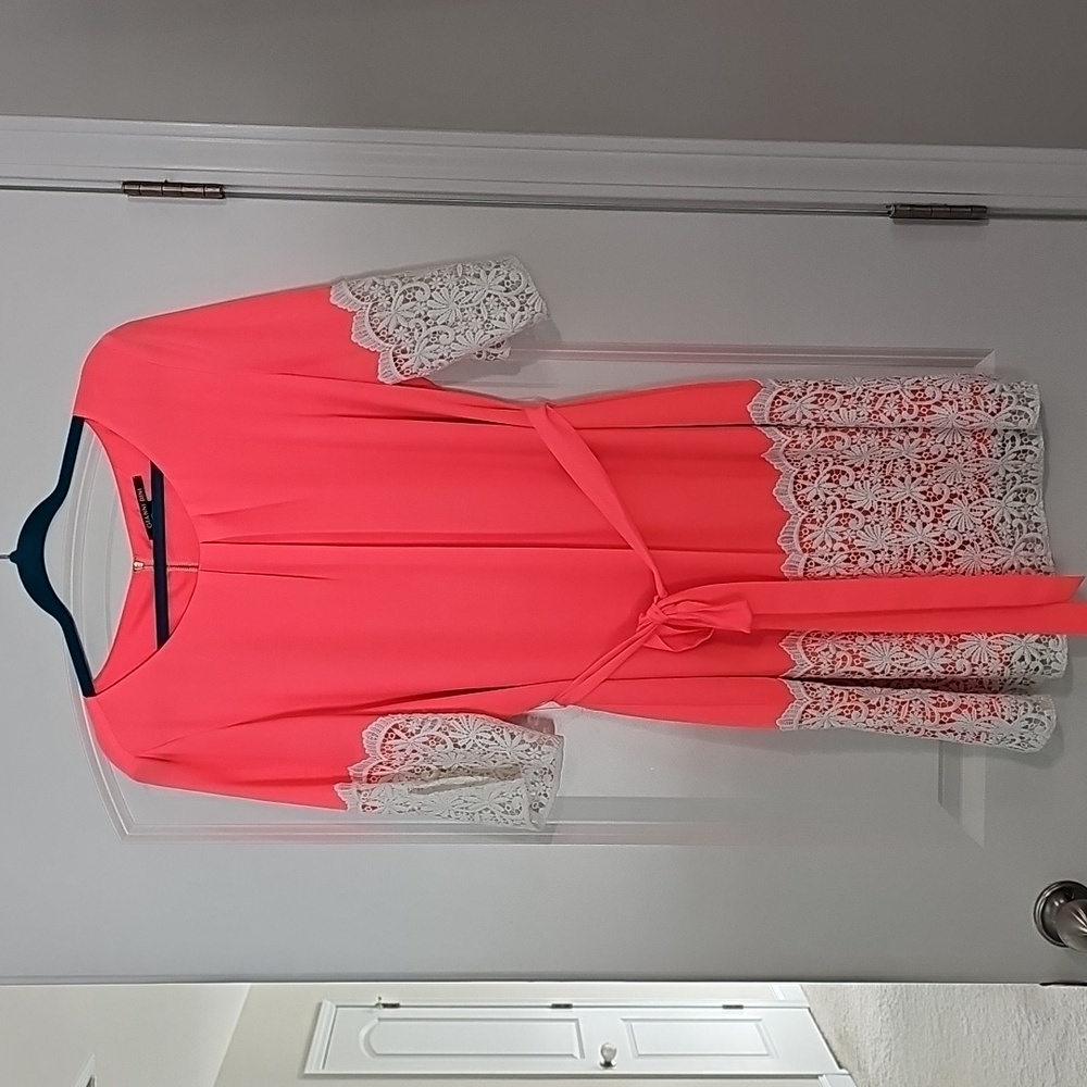 Gianni Bini Peach and White Lace Mini Dress